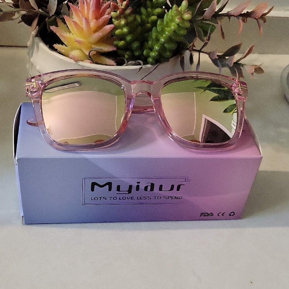 Pink Oversized Square Sunglasses with Mirrored Lenses